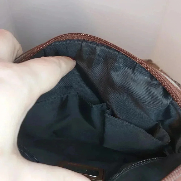 Danier | Super Cute Mini Handbag Black  and Brown Leather with Silver Hardware - Picture 9 of 16